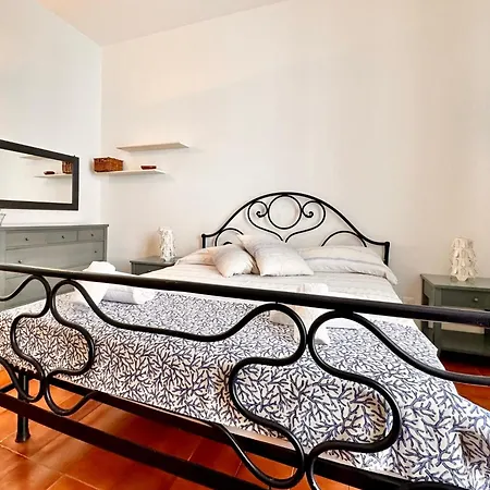 公寓 Hostdomus - Paradiso 菲纳莱利古雷