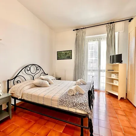 Hostdomus - Paradiso Appartement