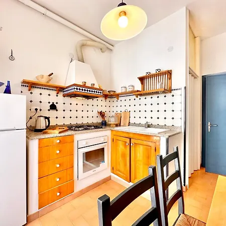 Hostdomus - Paradiso Apartment Finale Ligure