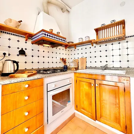 Apartment Hostdomus - Paradiso Finale Ligure