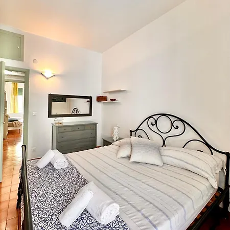 Apartment Hostdomus - Paradiso
