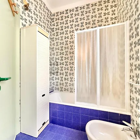 Apartment Hostdomus - Paradiso *