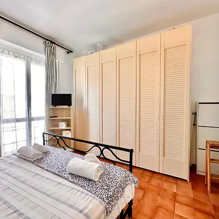Hostdomus - Paradiso Apartment Finale Ligure