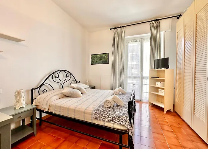 Hostdomus - Paradiso Appartement